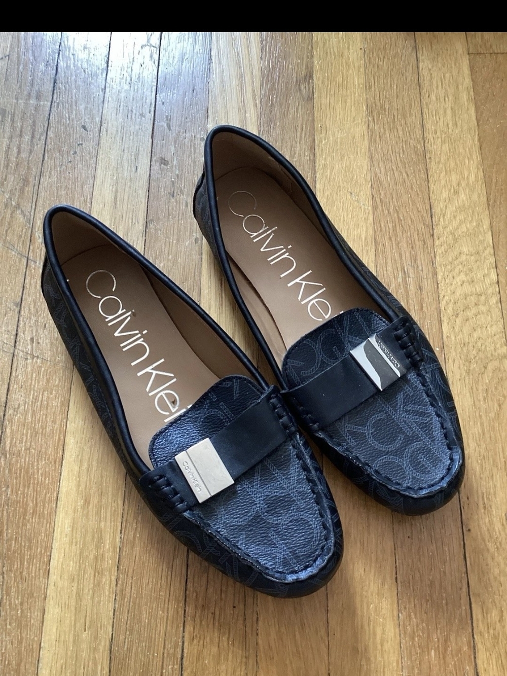 Calvin Klein Ladies Size 6.5 Black/Gray CK All Over Print Loafers,Metal Buckle